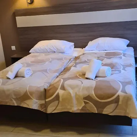 Czarna Gora T17 * Сенна