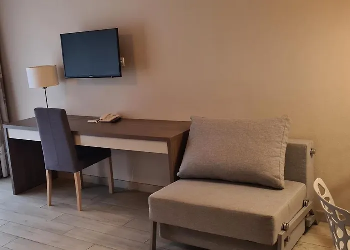 Apartment Czarna Gora T17 *